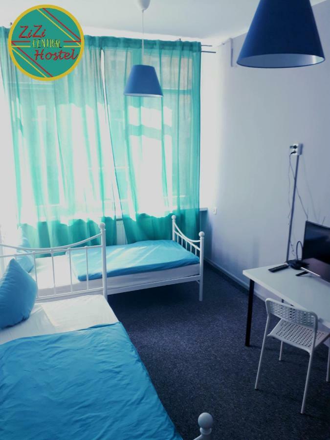 Zizi Central Hostel وارسو المظهر الخارجي الصورة