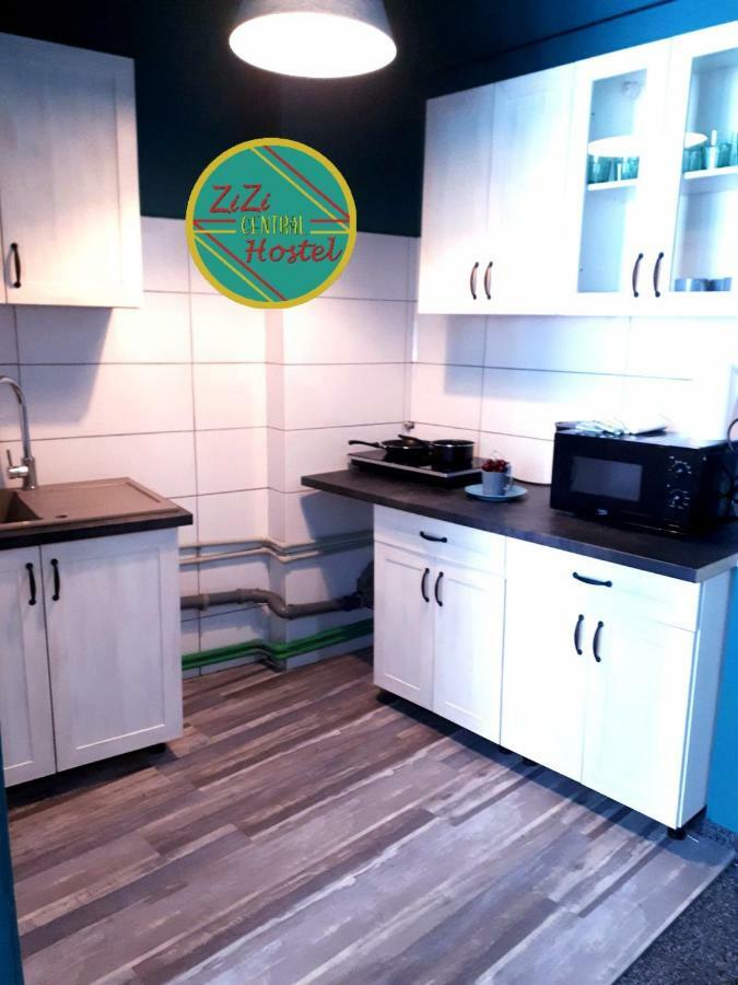Zizi Central Hostel وارسو المظهر الخارجي الصورة