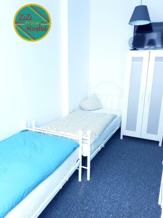Zizi Central Hostel وارسو المظهر الخارجي الصورة